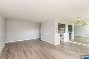 100 Pierson Miller Dr E4, Pompton Lakes, NJ 07442 - Photo 5