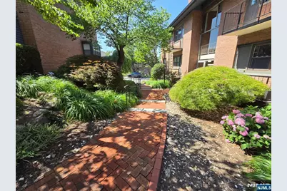 60 Madison Place A10 #A10, Ridgewood, NJ 07450 - Photo 31
