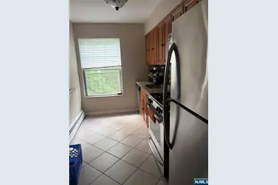 1250 Teaneck Road 16 #16, Teaneck Township, NJ 07666 - Photo 5