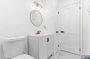610 Anderson Ave 2E, Cliffside Park, NJ 07010 - Photo 17