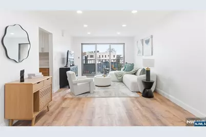 610 Anderson Avenue 2E #2E, Cliffside Park, NJ 07010 - Photo 3