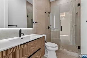 395 Hickory Ave, Paramus, NJ 07652 - Photo 17