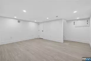 395 Hickory Ave, Paramus, NJ 07652 - Photo 45