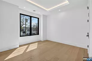 395 Hickory Ave, Paramus, NJ 07652 - Photo 21
