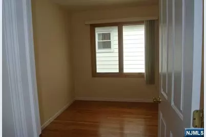 69 Summit Avenue 2 #2, Elmwood Park, NJ 07407 - Photo 19
