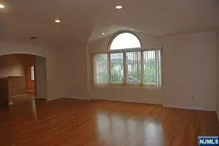 69 Summit Ave 2, Elmwood Park, NJ 07407 - Photo 7