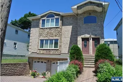 69 Summit Avenue 2 #2, Elmwood Park, NJ 07407 - Photo 1
