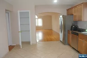 69 Summit Ave 2, Elmwood Park, NJ 07407 - Photo 19