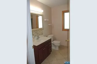 69 Summit Avenue 2 #2, Elmwood Park, NJ 07407 - Photo 17