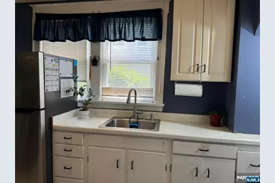 28 Van Houten Street, Bergenfield, NJ 07621 - Photo 31