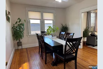 28 Van Houten Street, Bergenfield, NJ 07621 - Photo 19