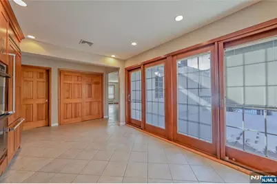16 Glen Place, Old Tappan, NJ 07675 - Photo 11