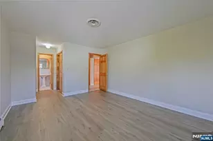 16 Glen Pl, Old Tappan, NJ 07675 - Photo 9