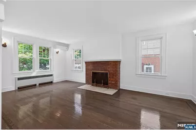 135 Rockwood Place, Englewood, NJ 07631 - Photo 5