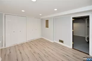 32-09 Heywood Ave, Fair Lawn, NJ 07410 - Photo 19