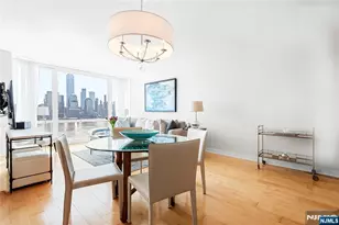 2 2nd Street 1704, Jersey City, NJ 07302 - Photo 5
