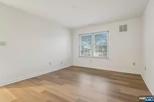 25 Markham Cir, Englewood, NJ 07631 - Photo 11