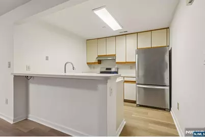 25 Markham Circle, Englewood, NJ 07631 - Photo 7