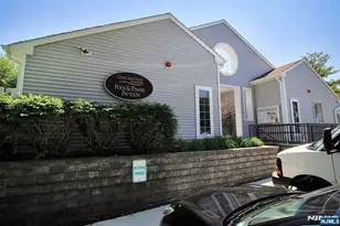 25 Markham Cir, Englewood, NJ 07631 - Photo 17