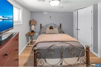 56 Ridgefield Avenue, Ridgefield Park, NJ 07660 - Photo 23