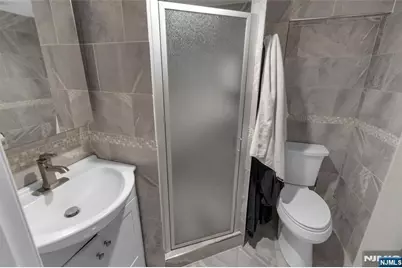 56 Ridgefield Avenue, Ridgefield Park, NJ 07660 - Photo 25