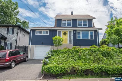 118 Hamilton Avenue, Hasbrouck Heights, NJ 07604 - Photo 1