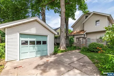 300 Van Buren Avenue, Teaneck Township, NJ 07666 - Photo 23
