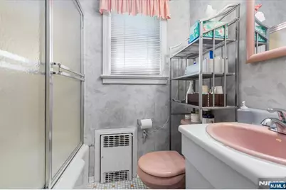 209 Washington Avenue, Rutherford, NJ 07070 - Photo 11