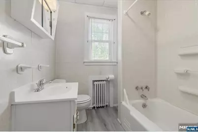 209 Washington Avenue, Rutherford, NJ 07070 - Photo 17