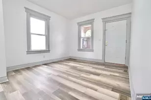 240-242 Sunset Ave, Newark, NJ 07106 - Photo 9