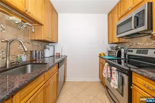 760 Mill Street C10, Belleville, NJ 07109 - Photo 9