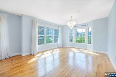 337 The Promenade 337 #337, Edgewater, NJ 07013 - Photo 7
