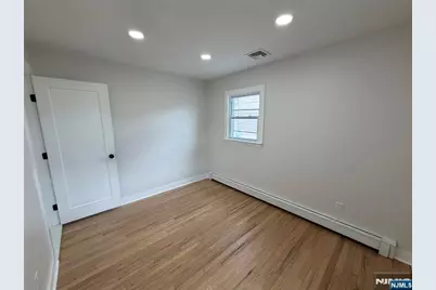 310 Passaic Avenue, Carlstadt, NJ 07072 - Photo 7