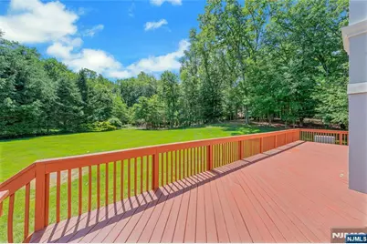 210 Woodmere Court, Franklin Lakes, NJ 07417 - Photo 21