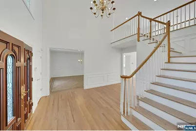 210 Woodmere Court, Franklin Lakes, NJ 07417 - Photo 3