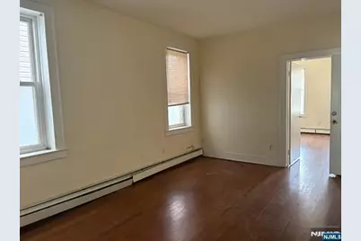 94 Elm Road, Newark, NJ 07105 - Photo 9