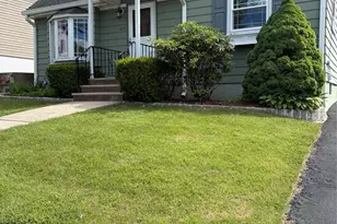 364 Roosevelt Ave, Lyndhurst Township, NJ 07071 - Photo 1
