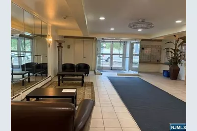 333 Grand Avenue 1P #1P, Palisades Park, NJ 07650 - Photo 3