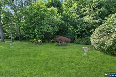 10-01 Plymouth Drive, Fair Lawn, NJ 07410 - Photo 25