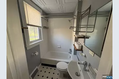 107 3rd Avenue 1st Floor #1st Floor, Hawthorne, NJ 07506 - Photo 9