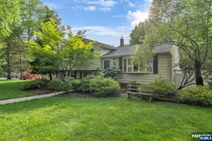 31 Monhegan Ave, Wayne, NJ 07470 - Photo 1