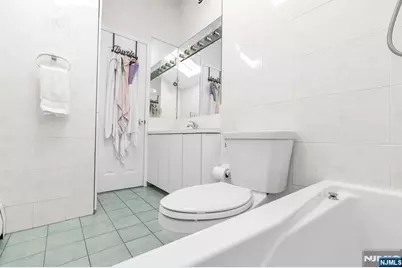 31 Monhegan Avenue, Wayne, NJ 07470 - Photo 29