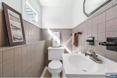 31 Monhegan Avenue, Wayne, NJ 07470 - Photo 33