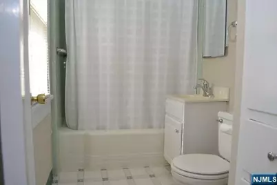 471 Sicomac Avenue 2 #2, Wyckoff Township, NJ 07481 - Photo 9