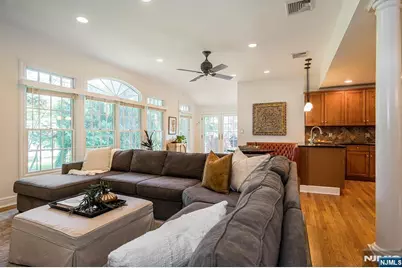 14 Clifford Drive, Park Ridge, NJ 07656 - Photo 9