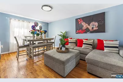 56 Vincent Street, Newark, NJ 07105 - Photo 3