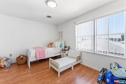 56 Vincent Street, Newark, NJ 07105 - Photo 25