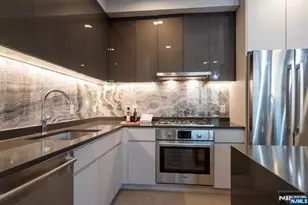 7101 River Road 304A, North Bergen, NJ 07047 - Photo 3