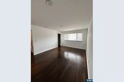 615 Chase Avenue 2 #2, Lyndhurst Township, NJ 07071 - Photo 5