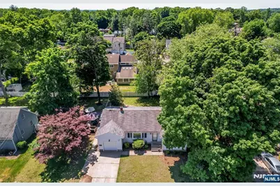 559 Herrmann Avenue, River Vale Township, NJ 07675 - Photo 3
